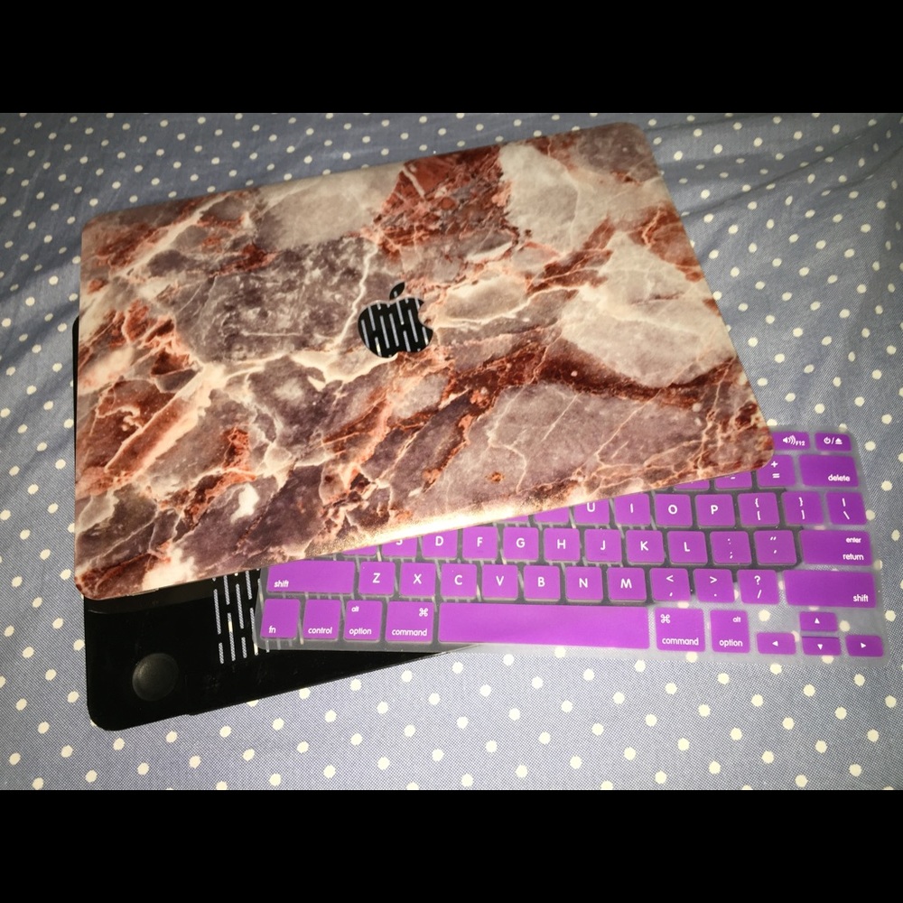 MacBook Air Marble Print Case